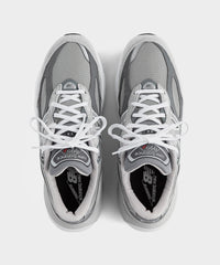 New Balance Made In USA 990v6 Sneaker