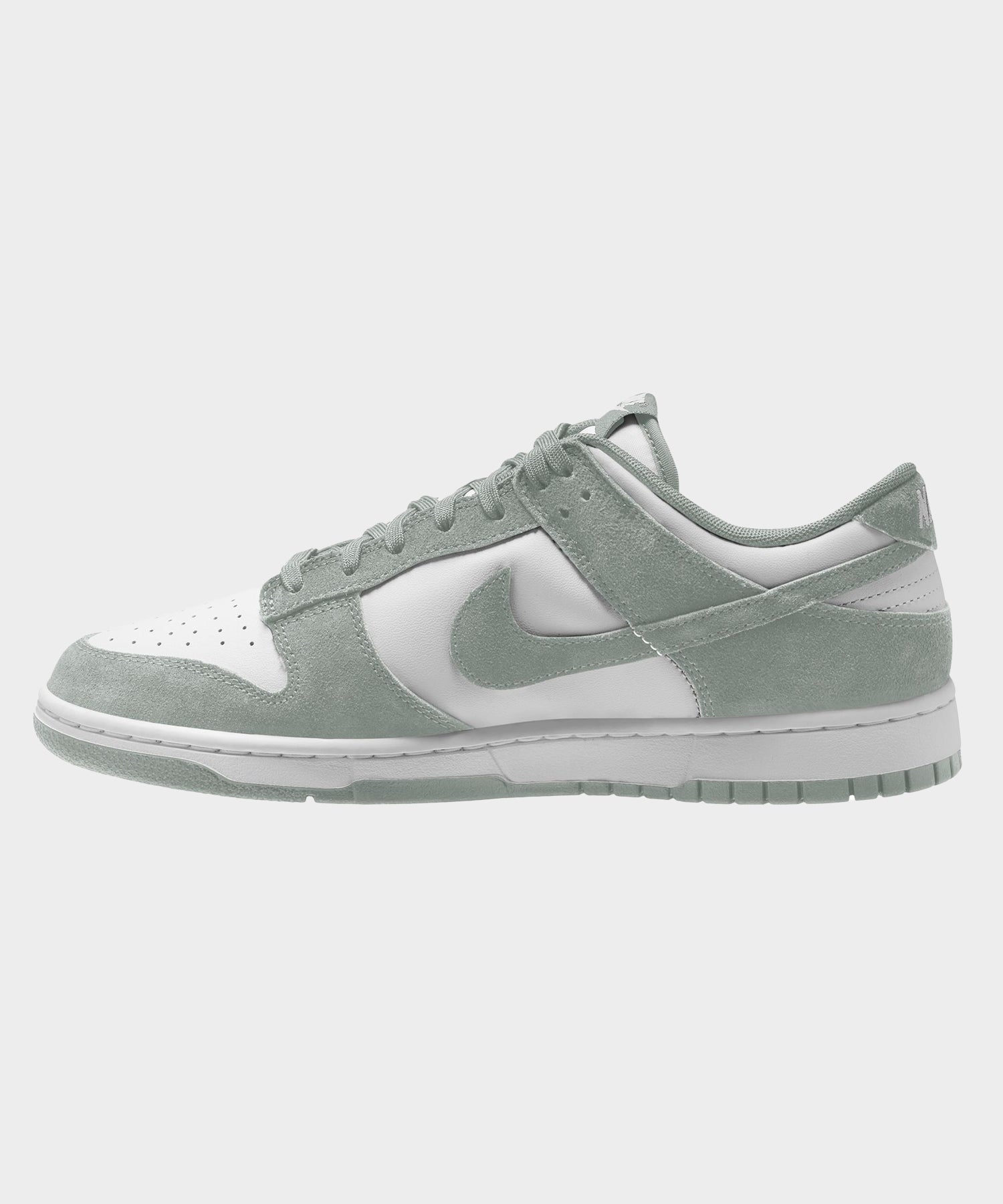 Nike Dunk Low Retro in Light Pumice