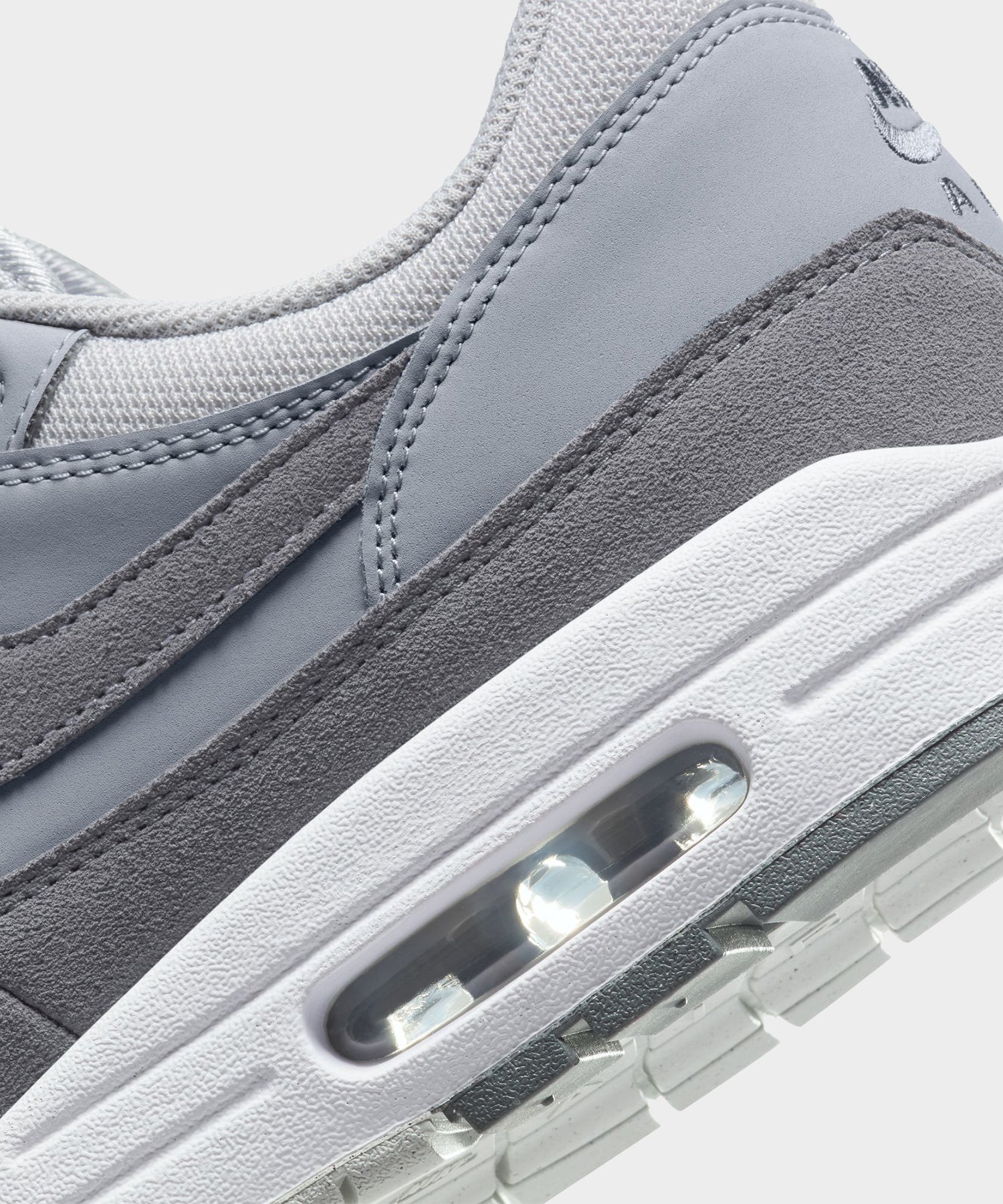 Nike Air Max 1 in Photon Dust + Smoke Grey