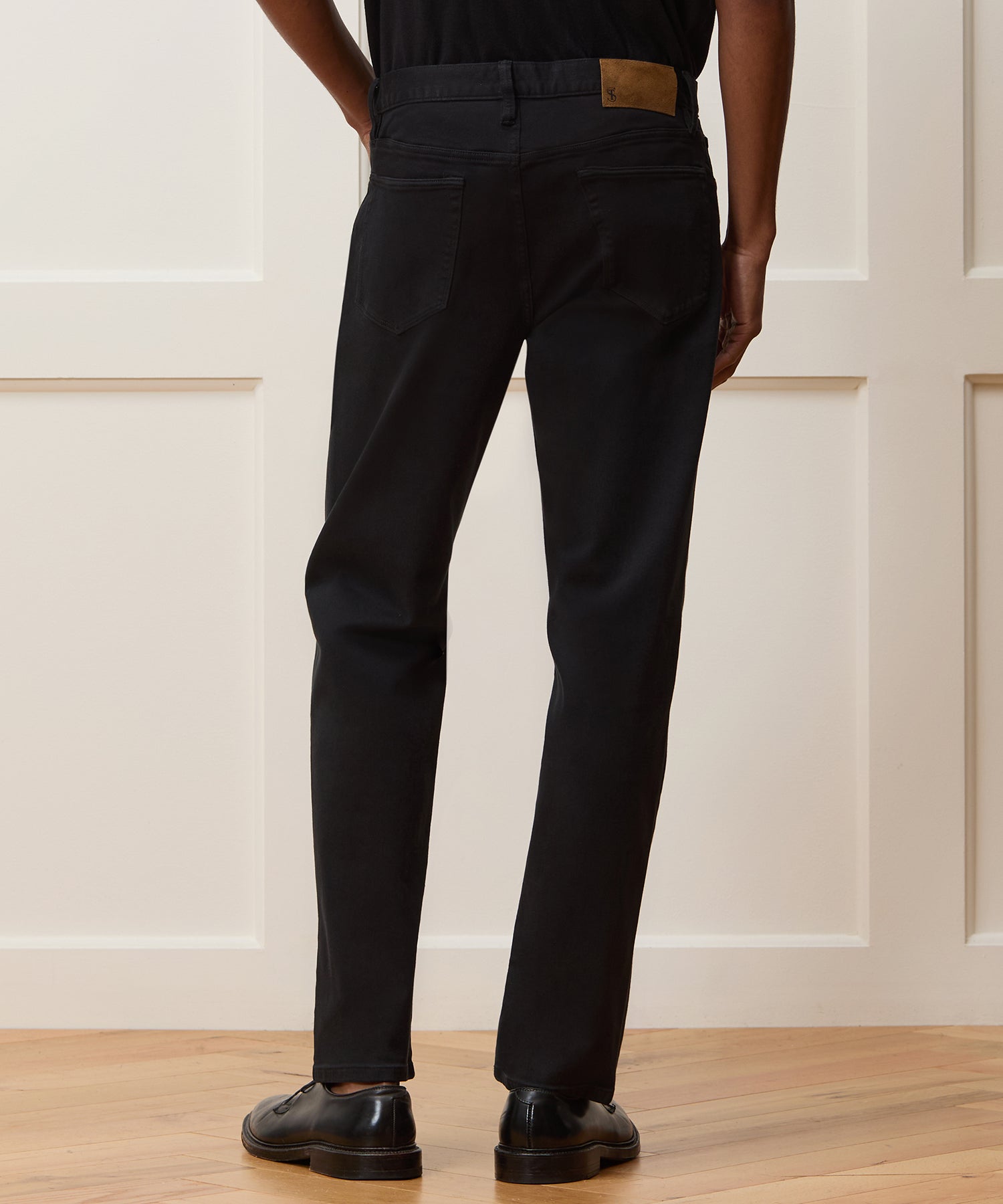 Straight Fit 5-Pocket Chino