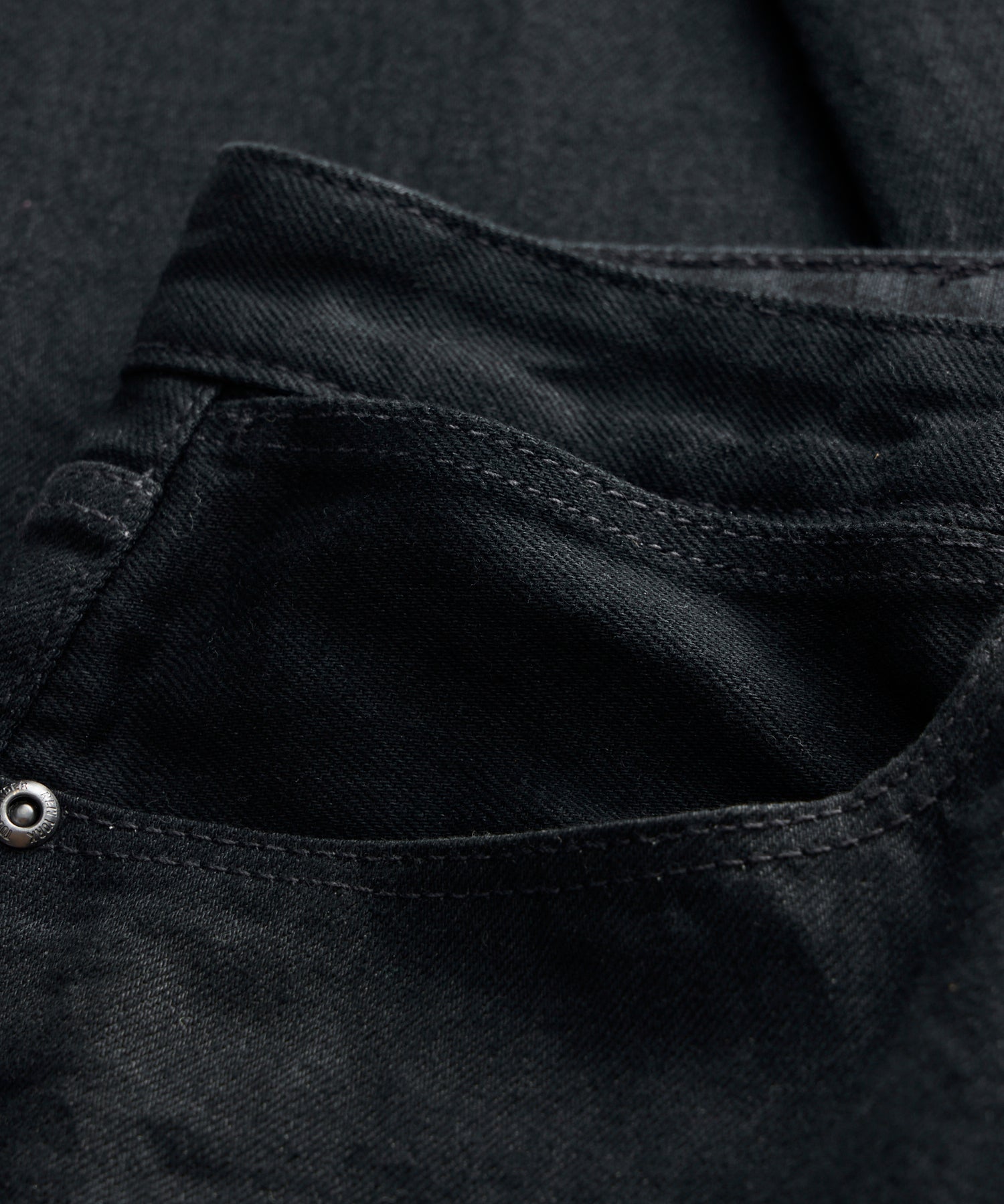 Slim Japanese Selvedge Stretch Jean in Black