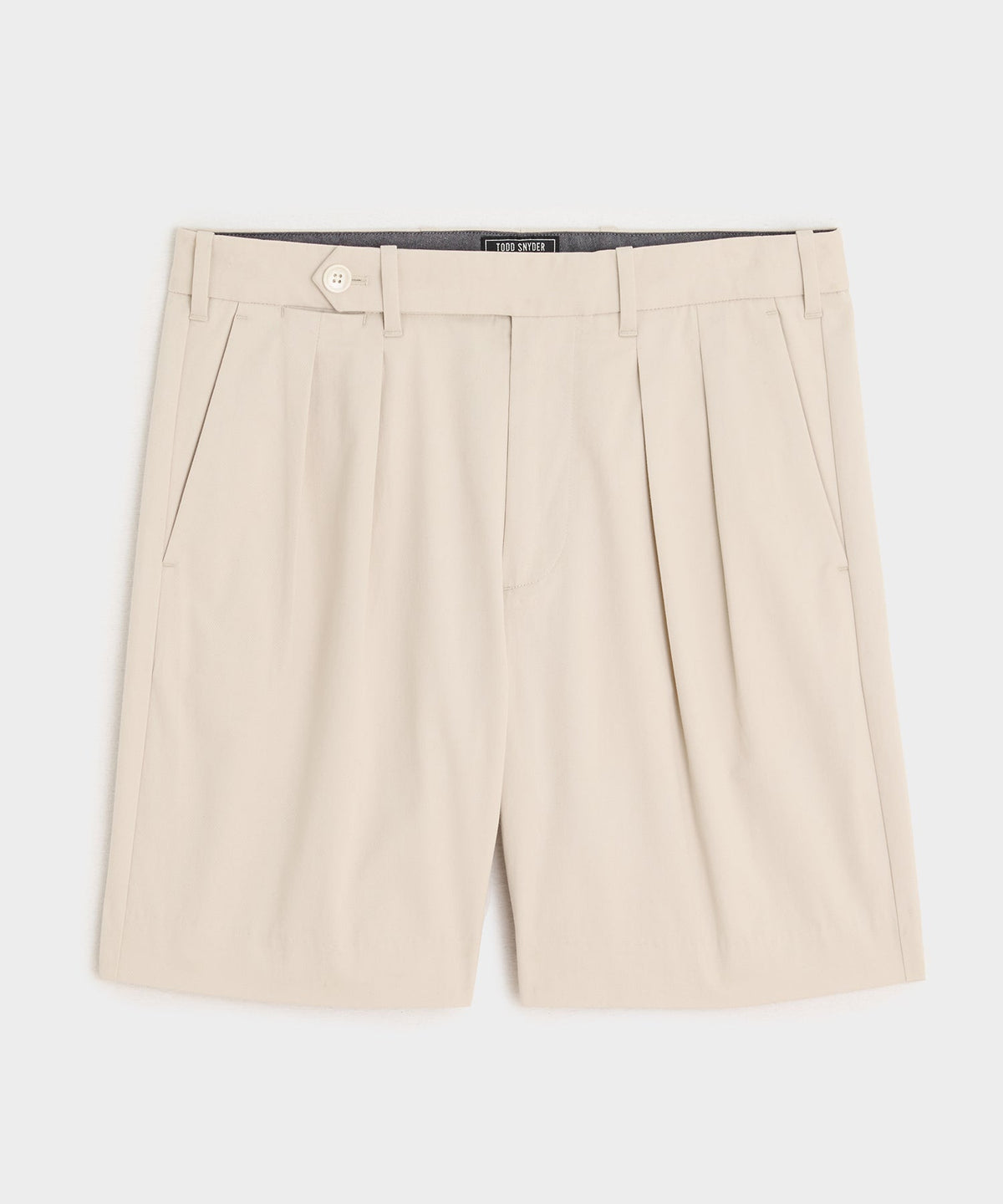 7" Pleated Tab Short