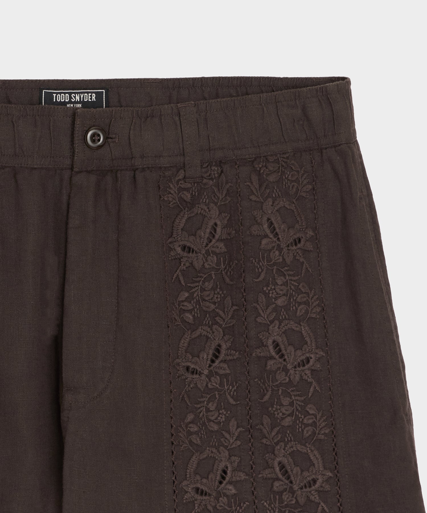 5" Embroidered Linen Beachcomber Short