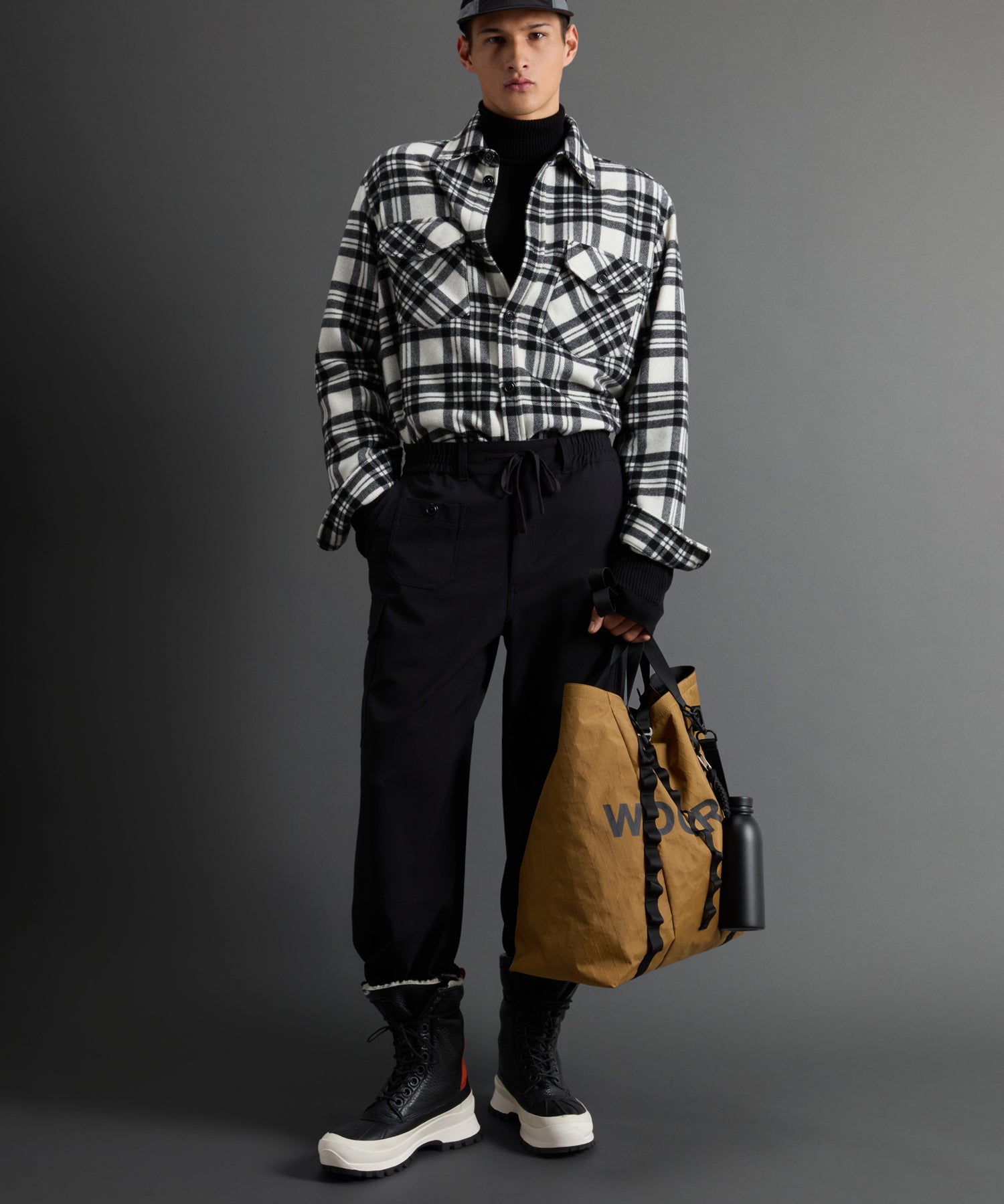 Todd Snyder X Woolrich Cashmere Shirt Jacket in Black Plaid